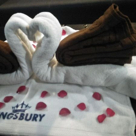Kingsburyfiesta Hotel ฮอร์นีเบ็ชวา ภายนอก รูปภาพ