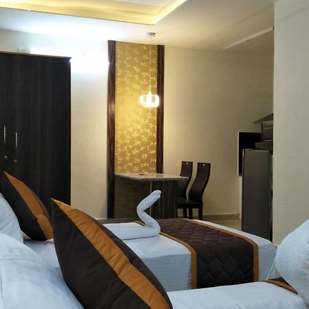 Kingsburyfiesta Hotel ฮอร์นีเบ็ชวา ภายนอก รูปภาพ